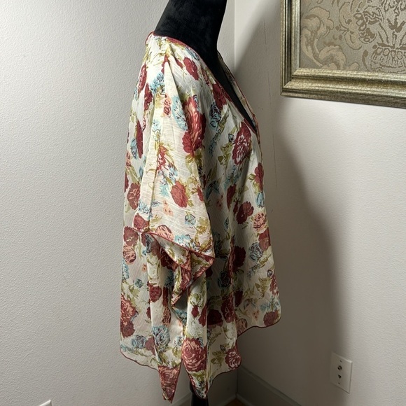 Band of Gypsies kimono lightweight floral lightweight semi sheer cover up top SM - Picture 3 of 6